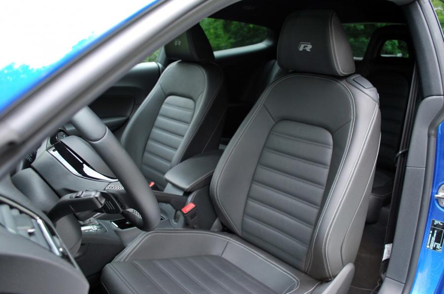  Volkswagen Scirocco R 2014 года  (фото 37 из 44)